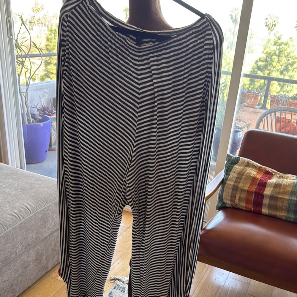 Black and White Chevron pants